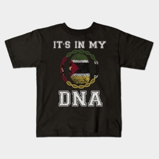 Mozambique  It's In My DNA - Gift for Mozambican From Mozambique Kids T-Shirt